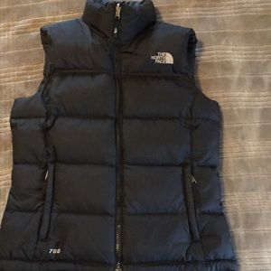 Women’s Black Northface Puffer Vest. Size Med